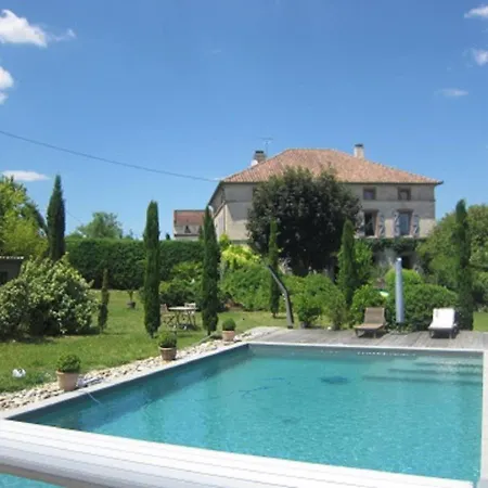 La Demeure De La Coste Bed & Breakfast